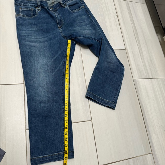 KUT From The Kloth Medium Wash "Crop Straight Leg" Blue Jeans, Size 10 (US) - Picture 7 of 8